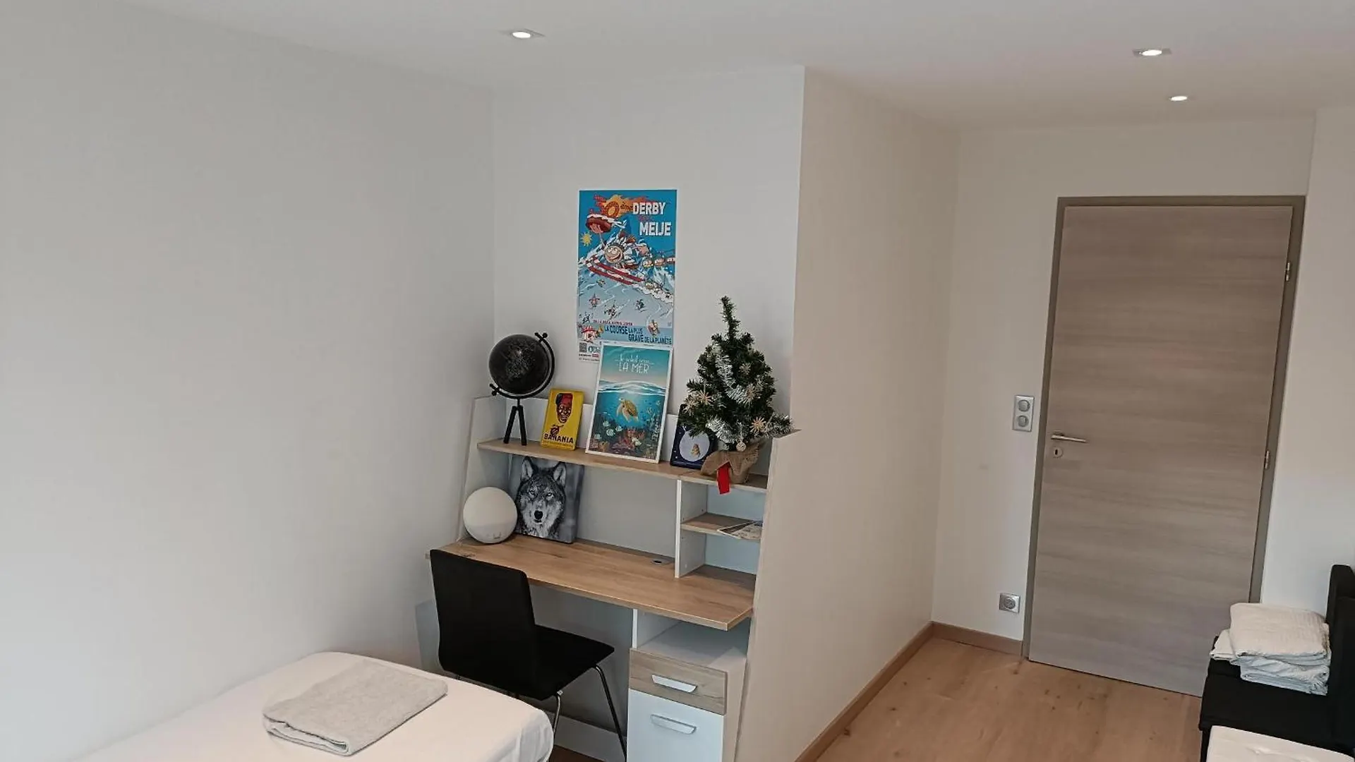 Apartment T3 - Gare -Centre Ville- Parking- Calme - Wifi - Netflix - Canalp Prime Video Annecy France
