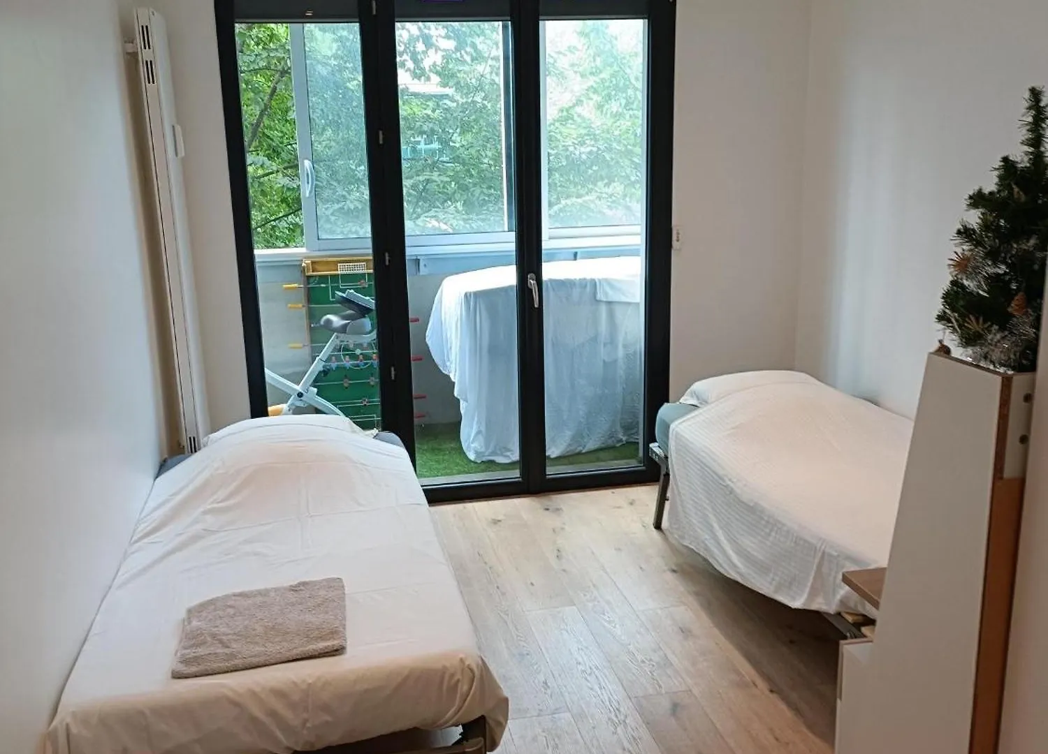 Apartment T3 - Gare -Centre Ville- Parking- Calme - Wifi - Netflix - Canalp Prime Video Annecy France
